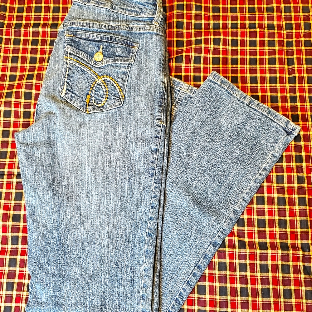 2👖35NYDJ Women's Light Blue Denim Wash Jeans